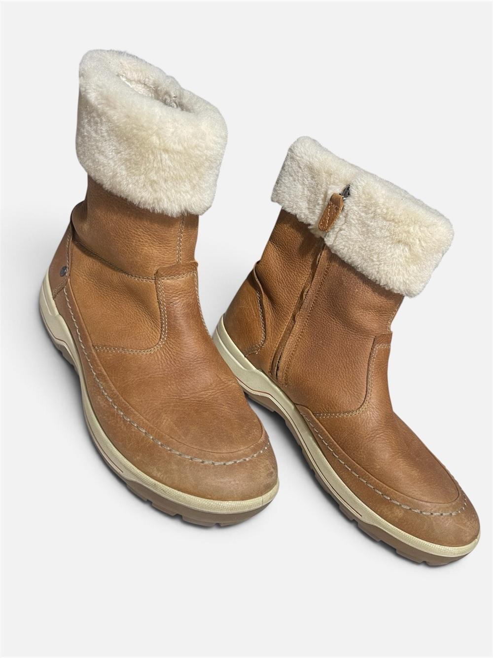 Ecco Hydromax leather shearling cuff winter ankle boots